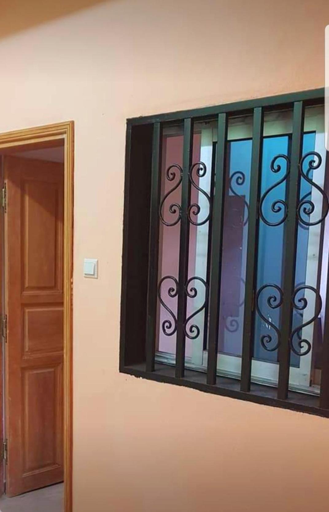 Residence Sighaka - Studio Meuble Vip Avec Wifi, Gardien, Parking Douala Luaran gambar